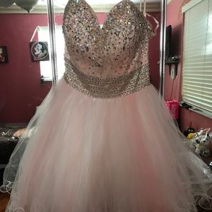 Beautiful Pink and White Short Dress